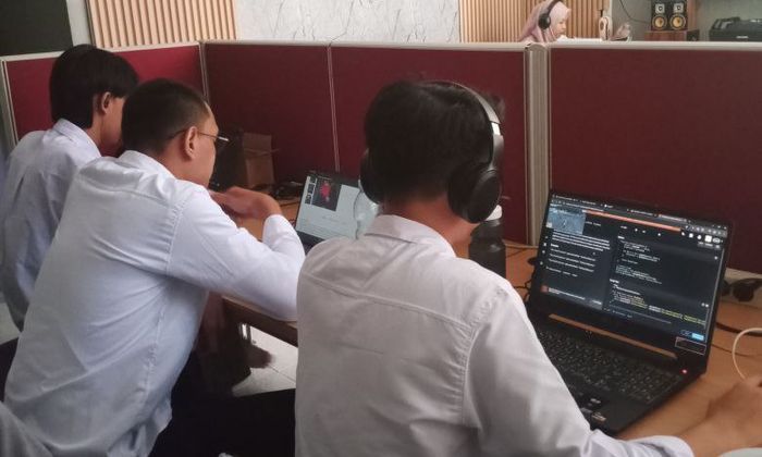 Kolaborasi teknis tim pengembang CAN Creative